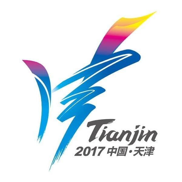 夹杂在天与地之间的林正风面色沉着冷静，正如他制衡于余顺天和地藏之间，以绝对的信念维持着秩序与正义
